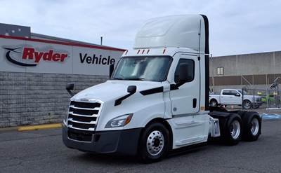 Freightliner Cascadia 126 Day Cab Truck - 400HP, 12 Speed Automatic