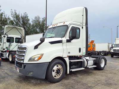 Freightliner Cascadia 126 Single Axle Day Cab Truck - 410HP, 12 Speed Automatic