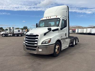 Freightliner Cascadia 126 Day Cab Truck - 450HP, 10 Speed Manual