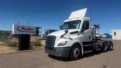 Freightliner Cascadia 126 Day Cab Truck - 450HP, 12 Speed Automatic