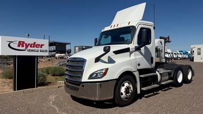 Freightliner Cascadia 126 Day Cab Truck - 450HP, 12 Speed Automatic