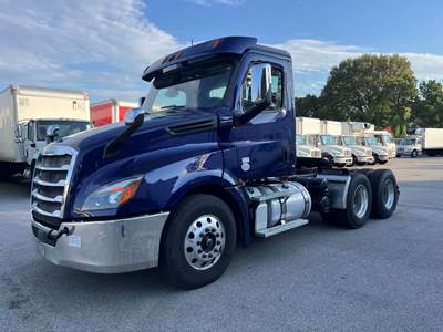 Freightliner Cascadia 126 Day Cab Truck - 450HP, 12 Speed Automatic