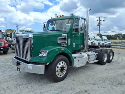 Freightliner Coronado 122 SD Day Cab Truck - 475HP, 10 Speed Manual