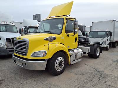 Freightliner M2 112 Single Axle Day Cab Truck - 410HP, 10 Speed Manual
