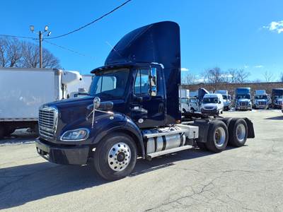 Freightliner M2 112 Day Cab Truck - 450HP, 10 Speed Automatic