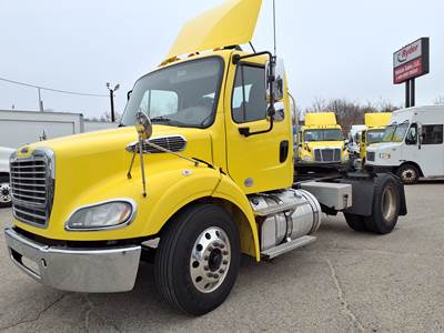Freightliner M2 112 Single Axle Day Cab Truck - 410HP, 10 Speed Manual