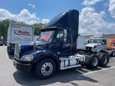 Freightliner M2 112 Day Cab Truck - 450HP, 10 Speed Automatic