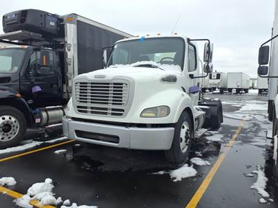Freightliner M2 112 Single Axle Day Cab Truck - 370HP, 6 Speed Automatic