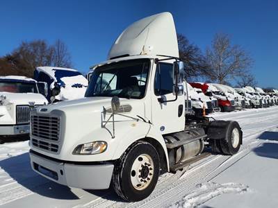 Freightliner M2 112 Single Axle Day Cab Truck - 370HP, 10 Speed Automatic