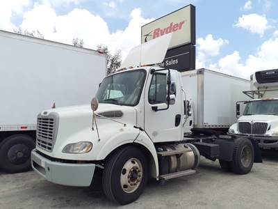 Freightliner M2 112 Single Axle Day Cab Truck - 370HP, 10 Speed Automatic