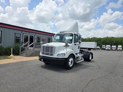 Freightliner M2 112 Single Axle Day Cab Truck - 370HP, 6 Speed Automatic