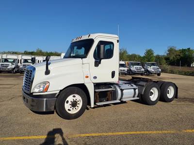 Freightliner MT55 Day Cab Truck - 300HP, 12 Speed Automatic