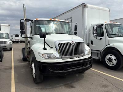 International 4400 Single Axle Day Cab Truck - 350HP, 6 Speed Automatic