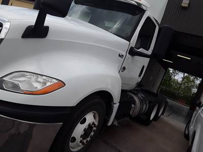 International LT625 Day Cab Truck - 400HP, 10 Speed Automatic