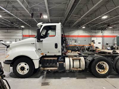 International LT625 Day Cab Truck - 400HP, 10 Speed Automatic