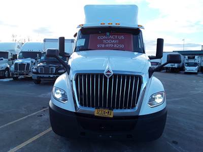 International LT625 Day Cab Truck - 400HP, 10 Speed Automatic