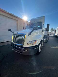 International LT625 Day Cab Truck - 10 Speed Automatic