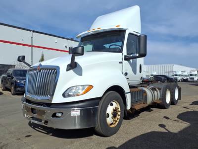 International LT625 Day Cab Truck - 430HP, 10 Speed Automatic
