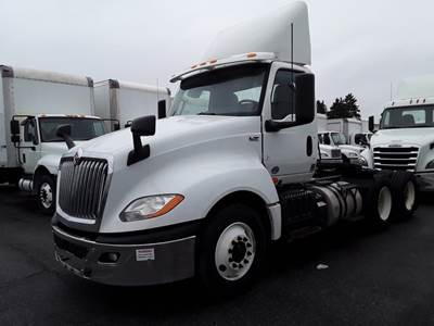 International LT625 Day Cab Truck - 400HP, 10 Speed Automatic