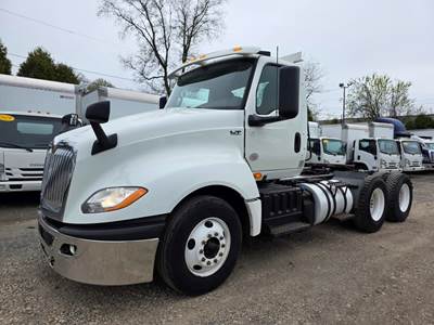International LT625 Day Cab Truck - 400HP, 10 Speed Automatic