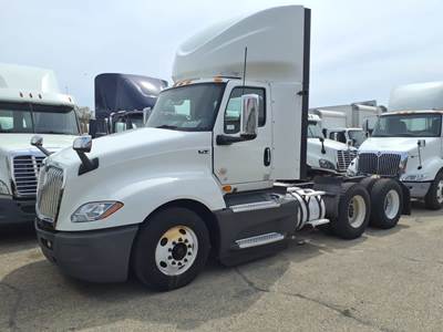 International LT625 Day Cab Truck - 450HP, 10 Speed Automatic