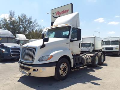 International LT625 Day Cab Truck - 430HP, 10 Speed Automatic