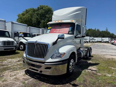 International LT625 Day Cab Truck - 400HP, 10 Speed Automatic