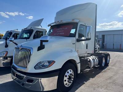 International LT625 Day Cab Truck - 400HP, 10 Speed Automatic