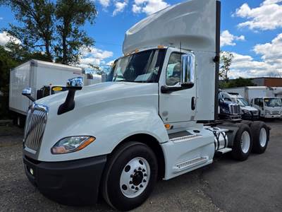 International LT625 Day Cab Truck - 450HP, 10 Speed Automatic