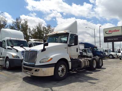International LT625 Day Cab Truck - 430HP, 10 Speed Automatic