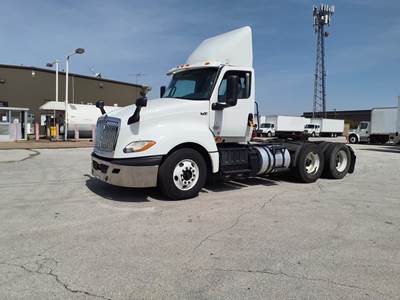 International LT625 Day Cab Truck - 400HP, 10 Speed Automatic