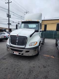 International LT625 Day Cab Truck - 450HP, 10 Speed Automatic