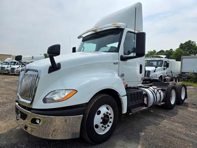 International LT625 Day Cab Truck - 400HP, 10 Speed Automatic