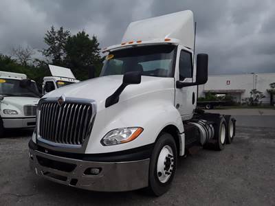 International LT625 Day Cab Truck - 400HP, 10 Speed Automatic