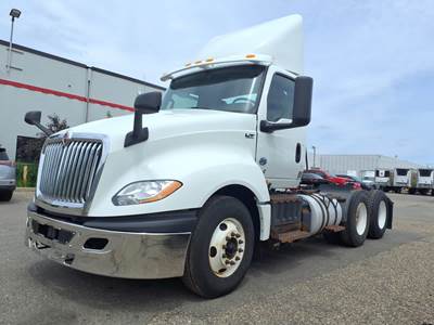 International LT625 Day Cab Truck - 400HP, 10 Speed Automatic