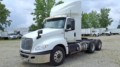 International LT625 Day Cab Truck - 400HP, 10 Speed Automatic