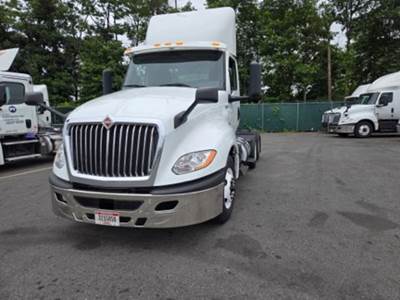 International LT625 Day Cab Truck - 450HP, 10 Speed Automatic