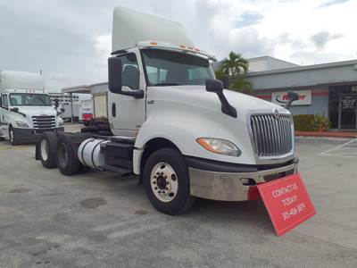 International LT625 Day Cab Truck - 430HP, 10 Speed Automatic