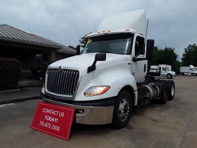International LT625 Day Cab Truck - 400HP, 10 Speed Automatic