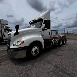 International LT625 Day Cab Truck - 400HP, 10 Speed Automatic