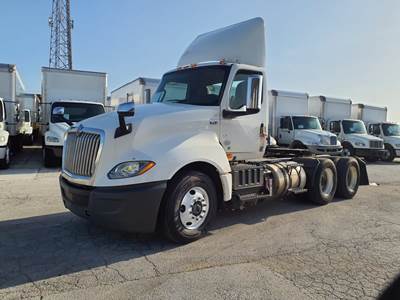 International LT625 Day Cab Truck - 400HP, 10 Speed Automatic