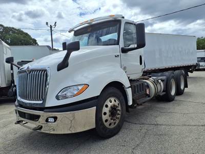 International LT625 Day Cab Truck - 500HP, 13 Speed Automatic