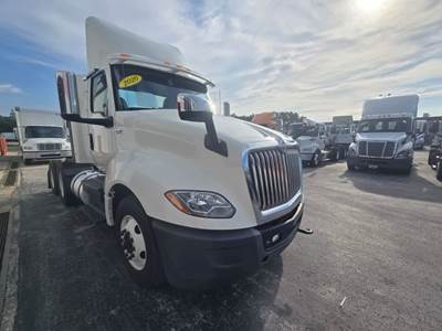 International LT625 Day Cab Truck - 450HP, 10 Speed Automatic