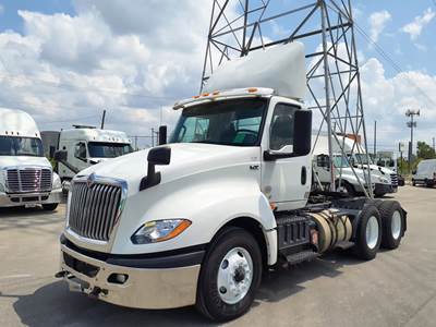International LT625 Day Cab Truck - 400HP, 10 Speed Automatic