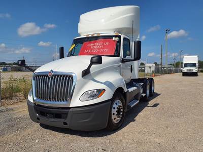 International LT625 Day Cab Truck - 400HP, 12 Speed Automatic