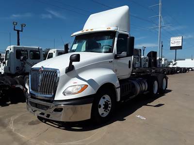 International LT625 Day Cab Truck - 400HP, 10 Speed Automatic