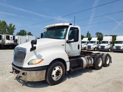 International LT625 Day Cab Truck - 400HP, 10 Speed Automatic