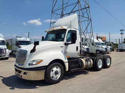International LT625 Day Cab Truck - 400HP, 10 Speed Automatic