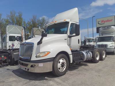 International LT625 Day Cab Truck - 430HP, 10 Speed Automatic