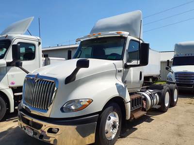 International LT625 Day Cab Truck - 400HP, 10 Speed Automatic